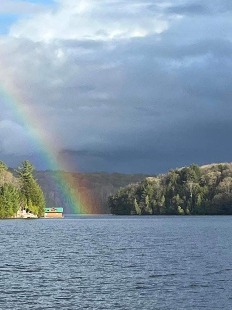 Отель Muskoka Escape Порт-Карлинг Экстерьер фото